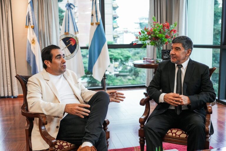 Acevedo y Mansilla analizaron el escenario político y social de Tucumán
