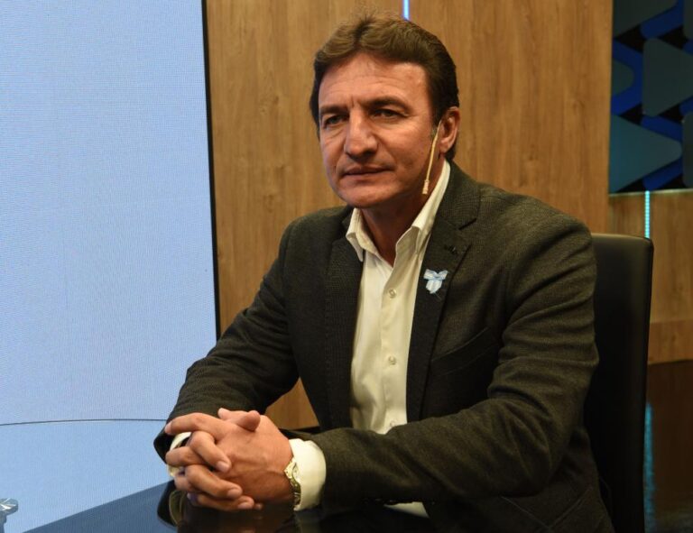 Roberto Sánchez confirmó su candidatura y criticó la alianza entre Alfaro y Jaldo