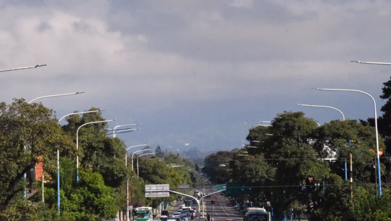 El cielo seguirá cubierto en Tucumán y las lluvias seguirán ausentes, al menos por ahora