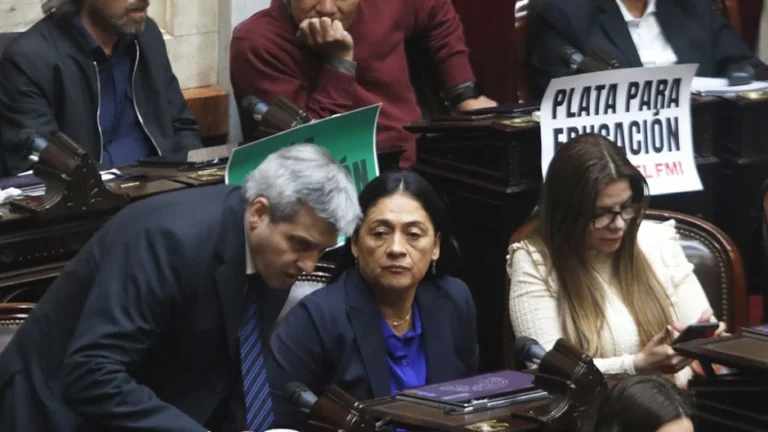 Cruces entre diputados tucumanos por la suba a los jubilados: quiénes votaron y cómo