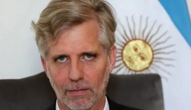 El Congreso citó al jefe de la SIDE para que explique el polémico plan de inteligencia nacional