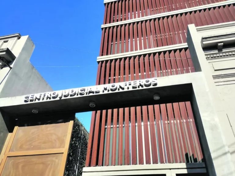 Condenan a un joven por incitar a su hermana menor a agredir a una adolescente