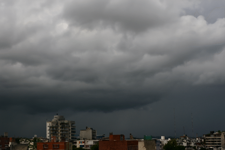 El tiempo en Tucumán: se espera cielo nublado y lluvias aisladas por la tarde