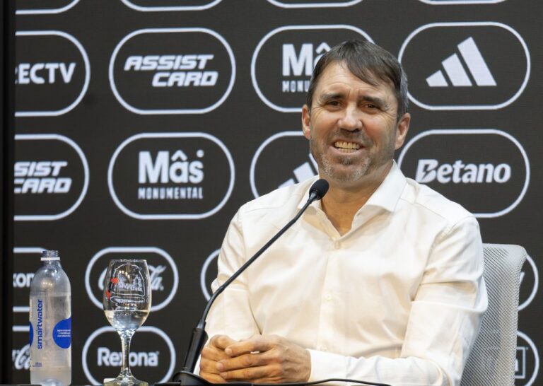 La cruda frase de “Chacho” Coudet que reflejó el sacudón de su llegada: “La semana fue una c…»