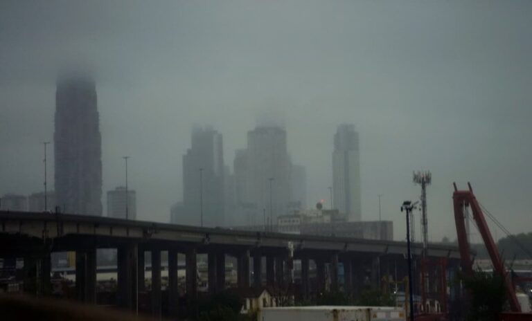 Clima en el AMBA de este lunes 13 de abril: lunes con algo de sol pero a preparar los paraguas