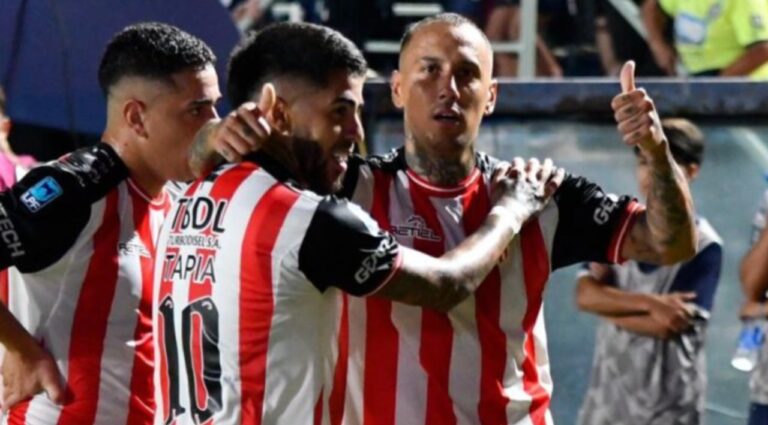 Barracas Central pisó fuerte en Córdoba y se metió en zona de playoff