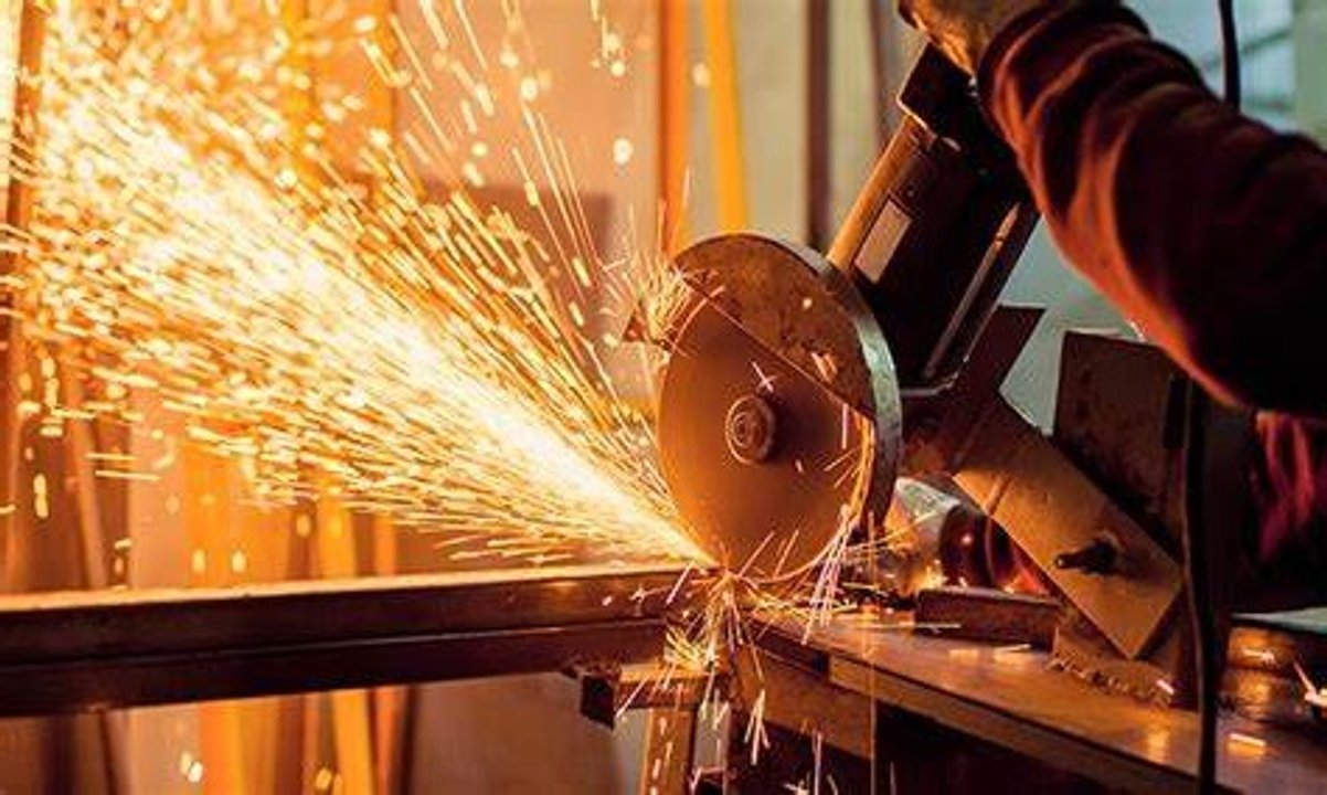 Tras el repunte en marzo, la actividad industrial habría vuelto a caer en abril