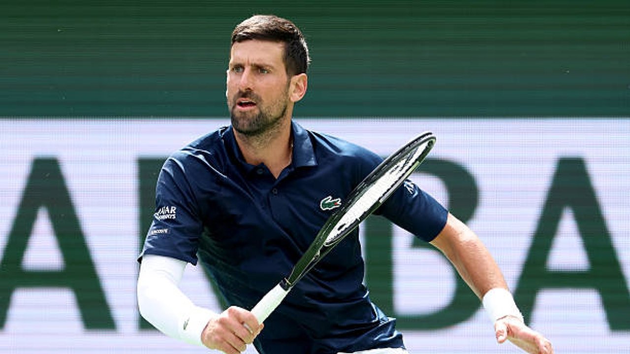 Djokovic avanzó a tercera ronda en Roland Garros tras vencer a Royer en cuatro sets