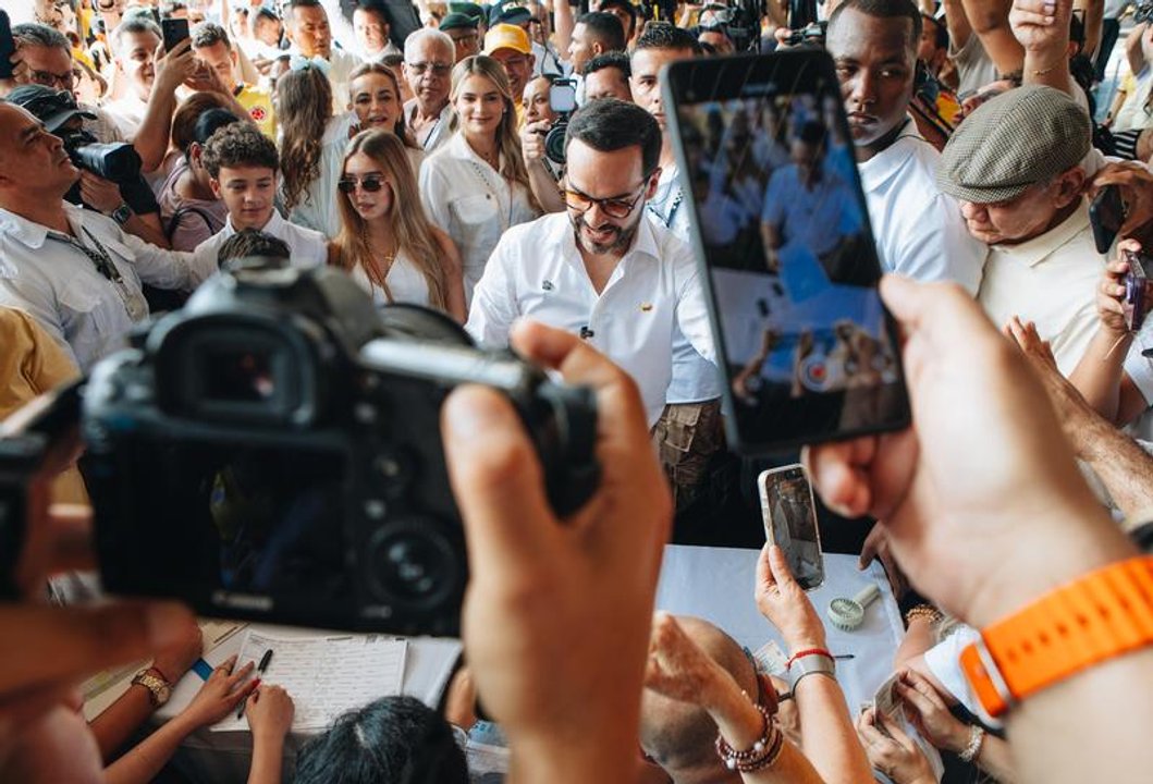 “Es positivo que Cepeda reconozca la derrota”, dice De la Espriella