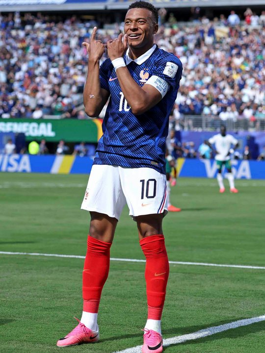 Francia impuso su jerarquía en la primera fecha y derrotó a Senegal por el Mundial 2026