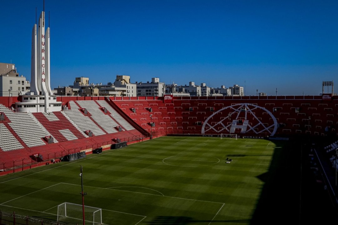 Boca evalúa mudarse al Ducó para jugar sus próximos tres partidos