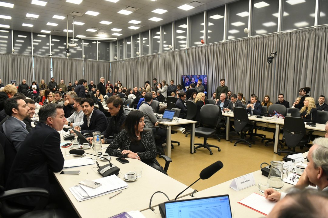 El Gobierno recuperó terreno en Diputados y acelera las negociaciones para la sesión del 26 de agosto