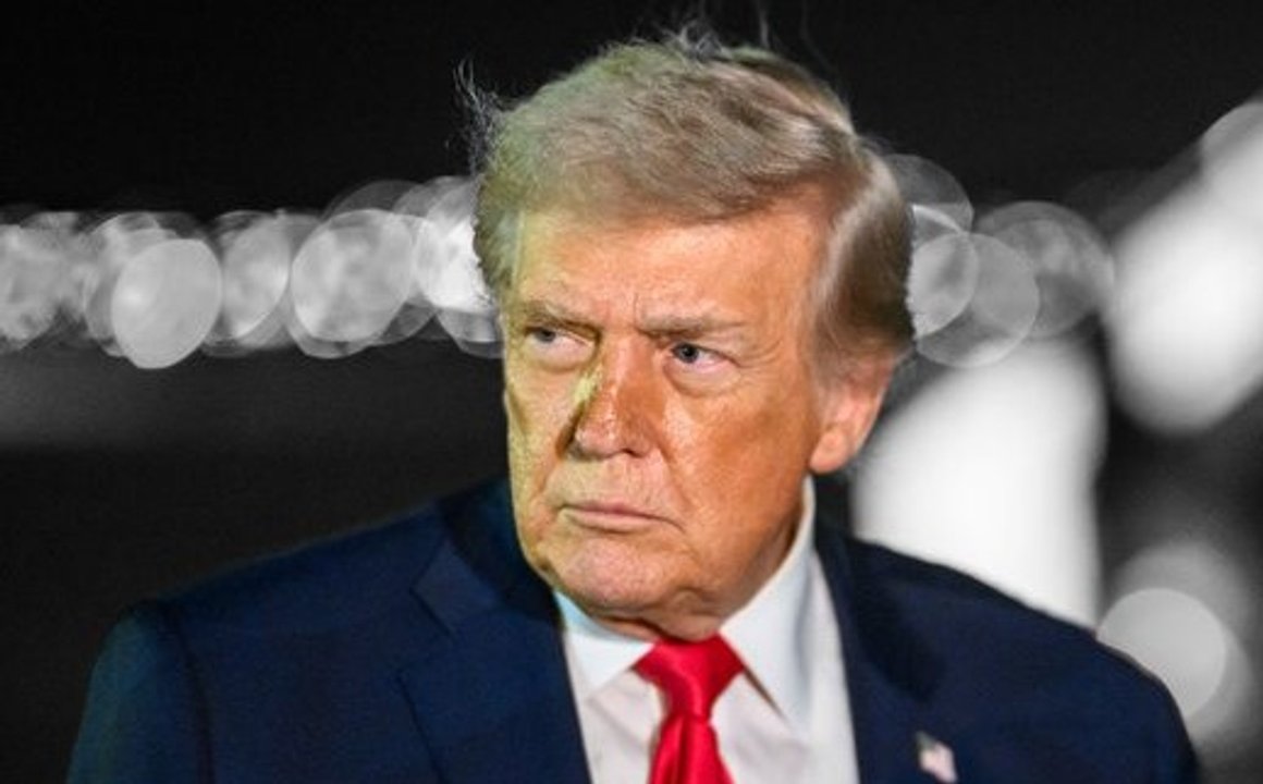 Trump y altos ejecutivos de IA firman controles voluntarios “moralmente vinculantes”