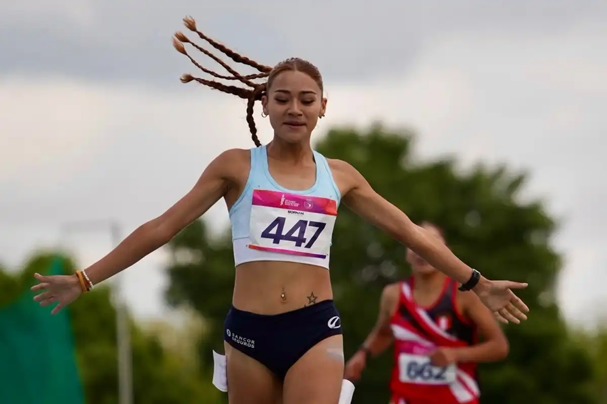 Valentina Velardez hizo historia en Santa Fe: medalla de plata y récord personal en el Sudamericano U23