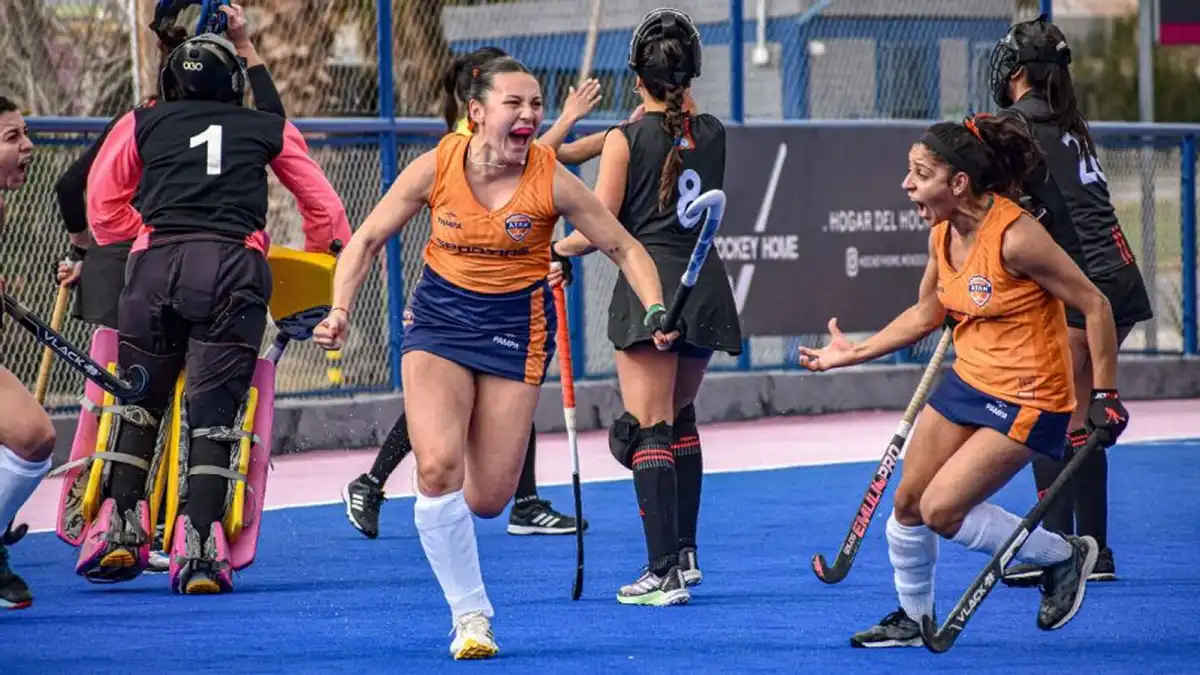 Paula Santamarina se consagra máxima goleadora del Campeonato Argentino de Selecciones de Hockey