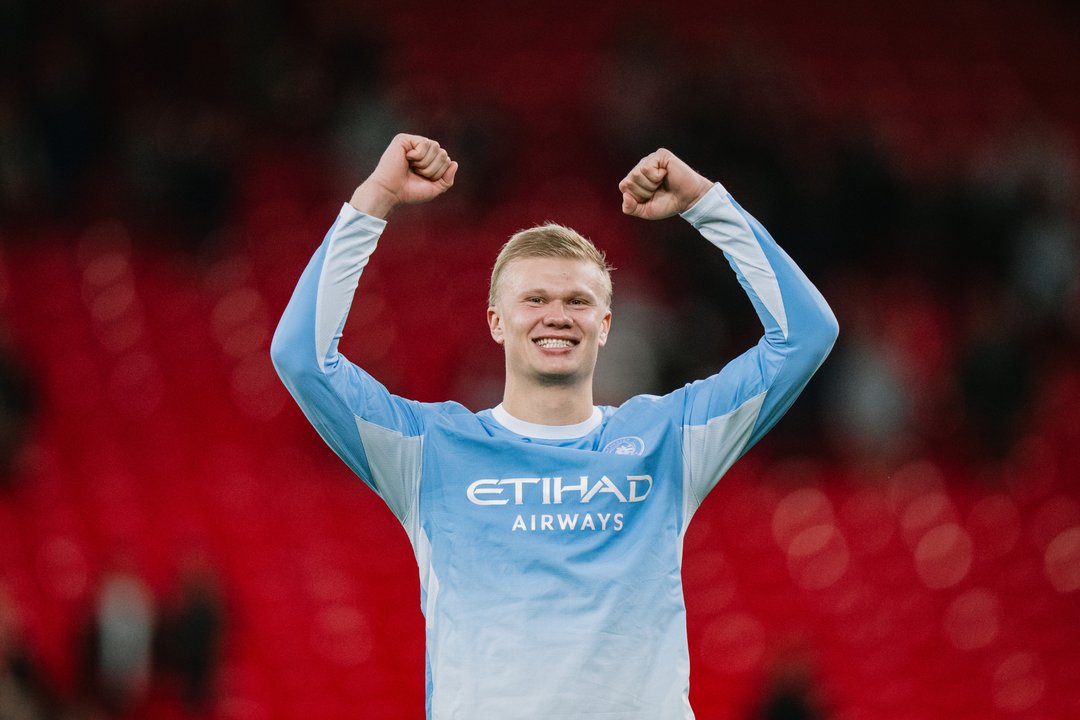 Manchester City goleó al Liverpool en Anfield y sumó seis victorias en la Premier Leaague