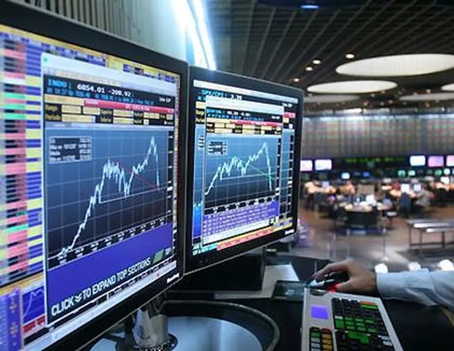 El riesgo país volvió a superar los 600 puntos en una jornada de caídas para Wall Street